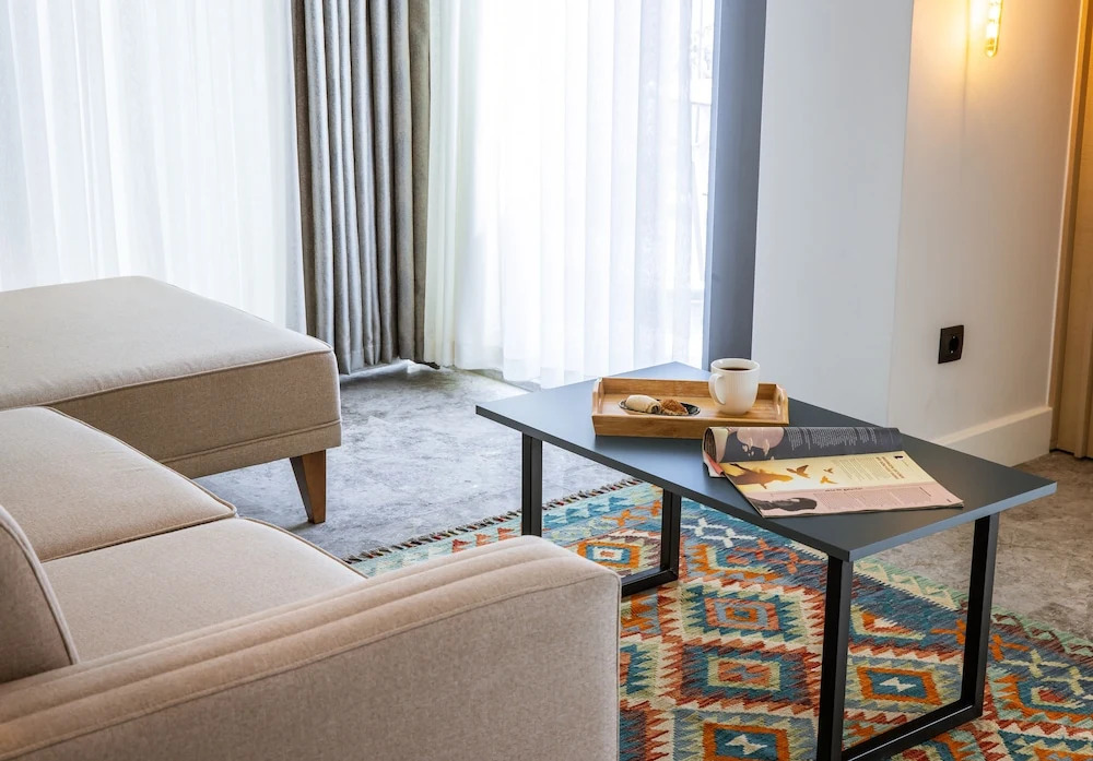 Отель Sole Suites