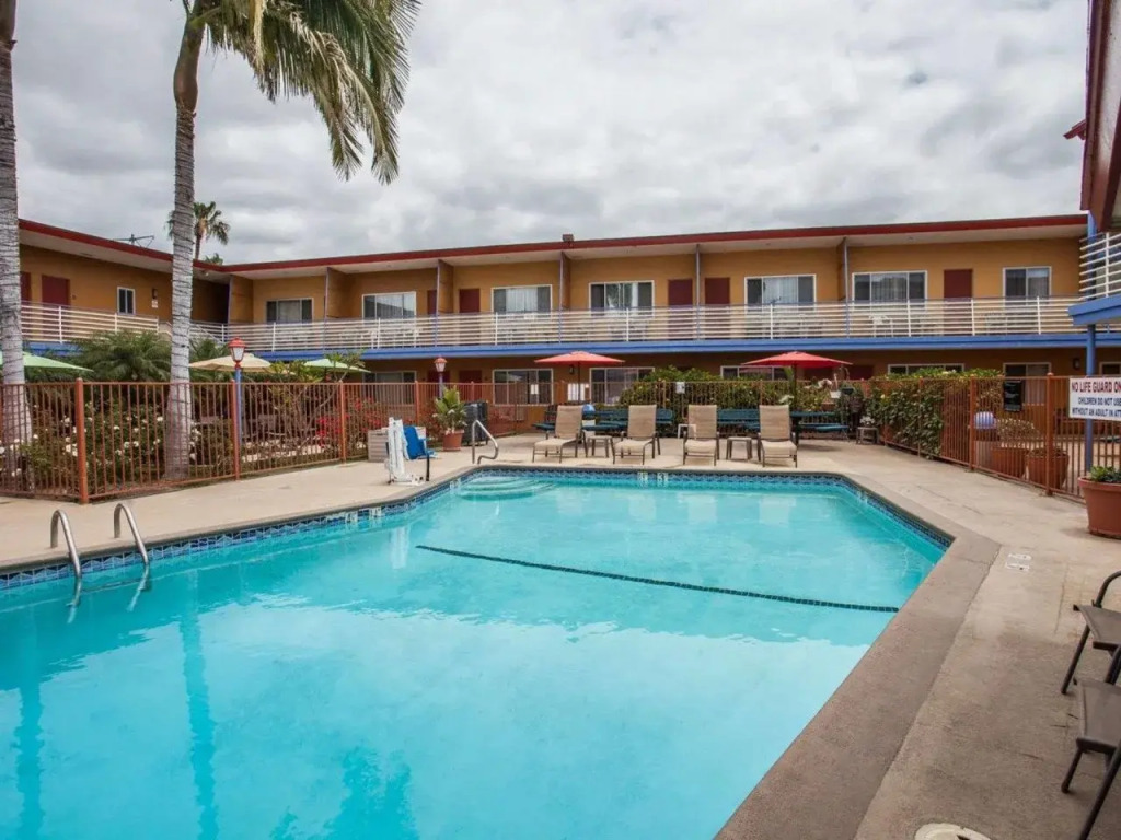 Quality Inn & Suites Anaheim at the Park