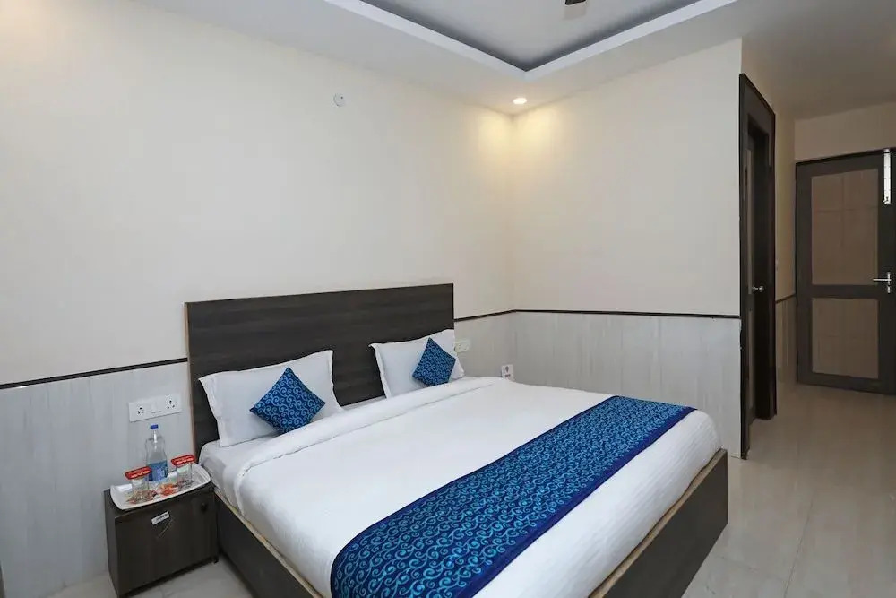 OYO Townhouse 782 Hotel kalinga Sector 66