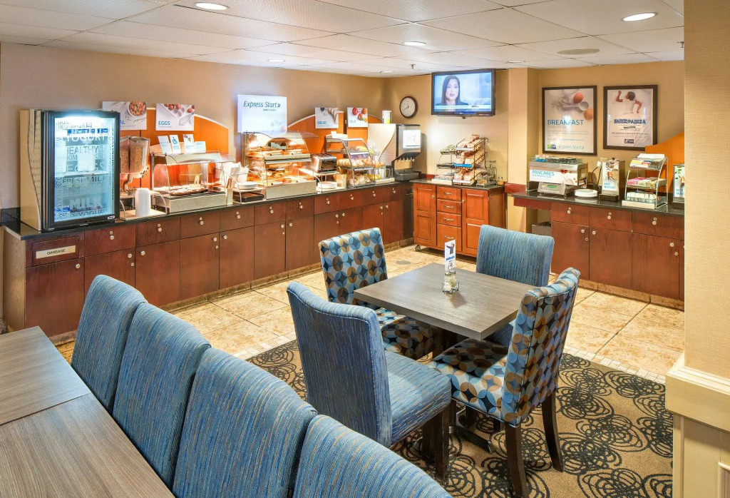 Holiday Inn Express Red Deer by IHG