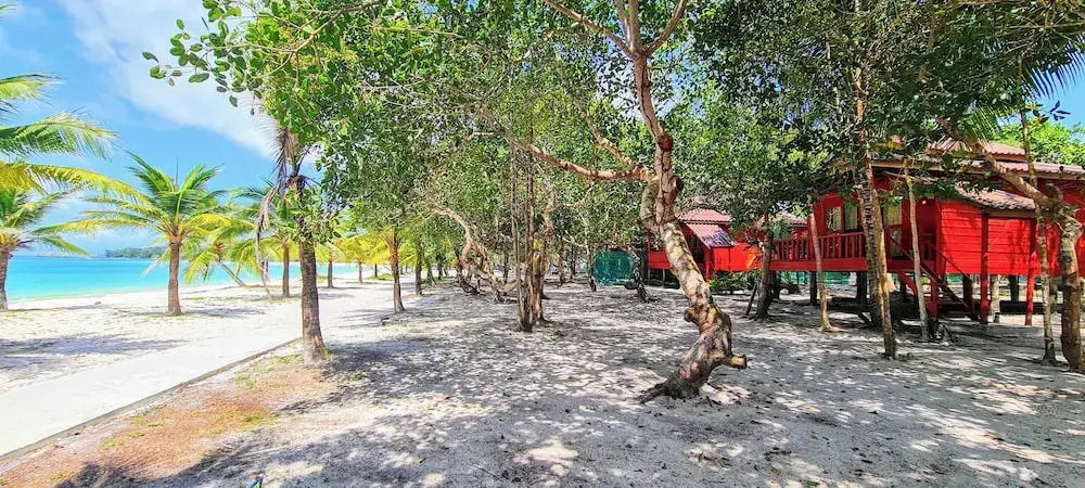 Koh Rong Beach Hostel and Bungalows