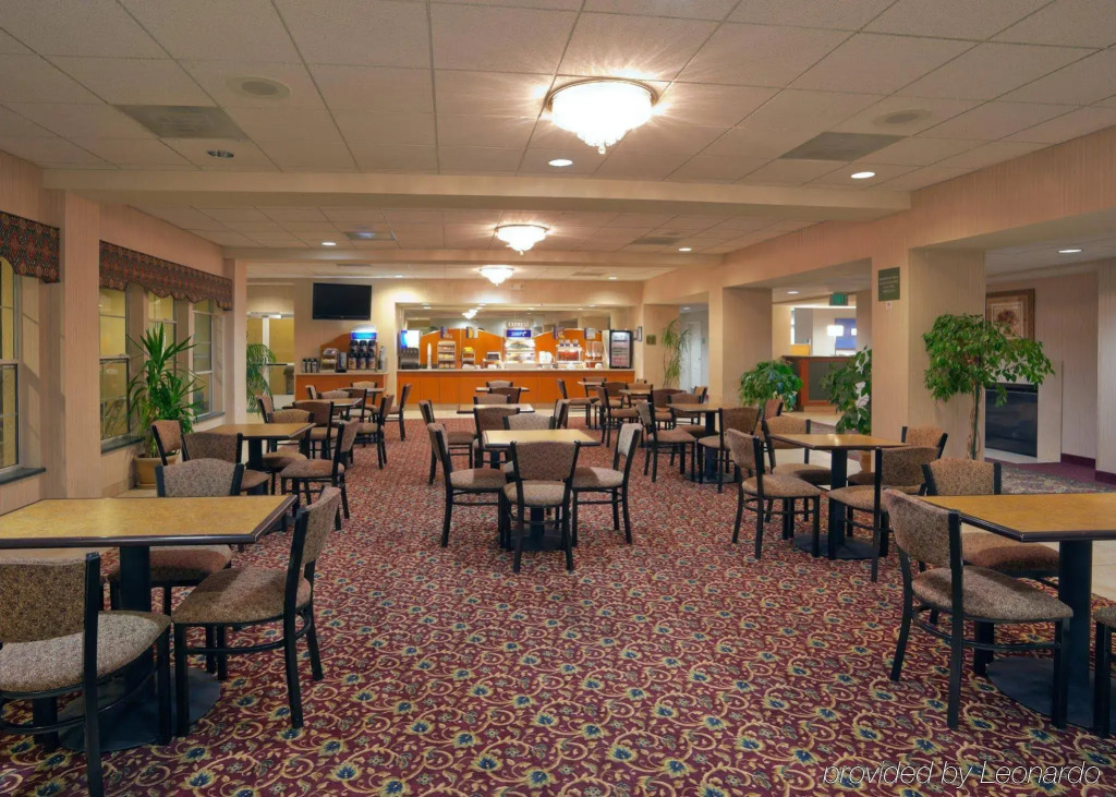 Holiday Inn Express & Suites Tracy by IHG