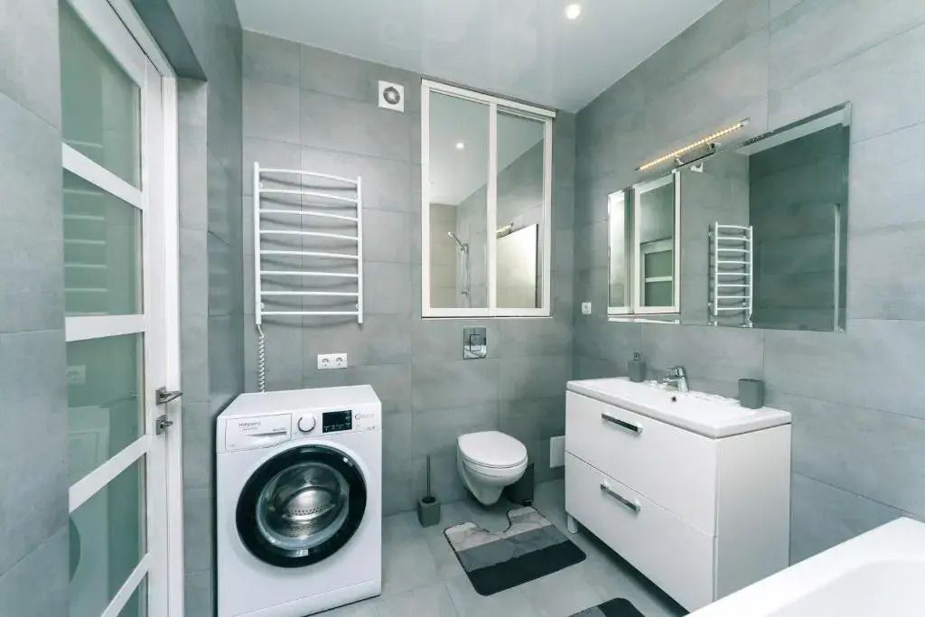 FlatRent Drahomanova 2a, Генератор! ліфти вода опалення
