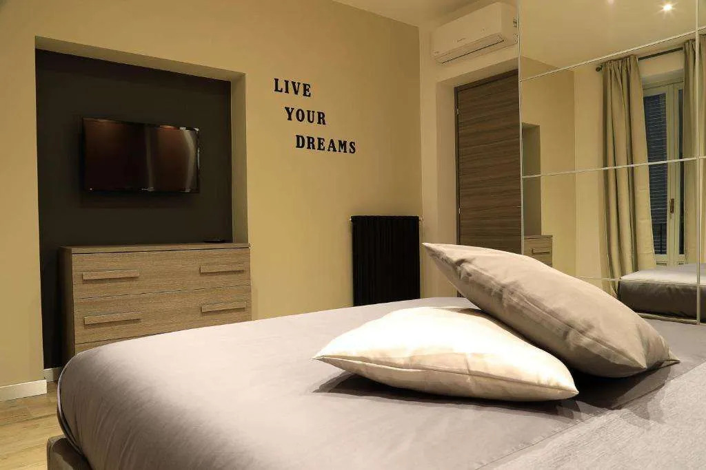 Sforza Apartment Near Duomo