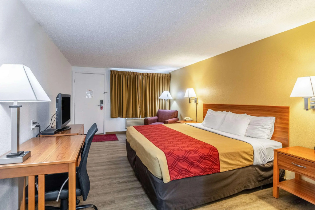 Econo Lodge Miles City I-94