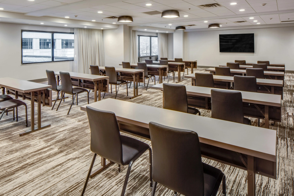 DoubleTree by Hilton Hotel & Suites Jersey City