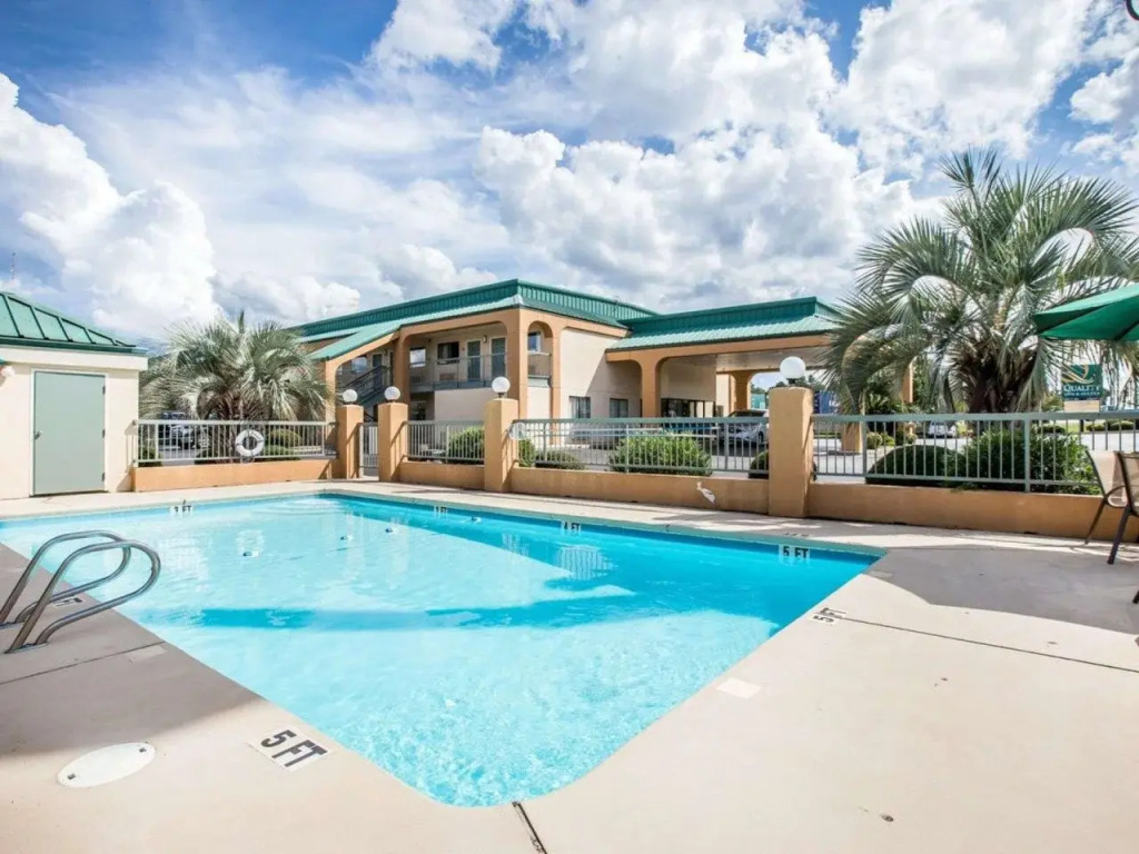 Quality Inn & Suites Dublin