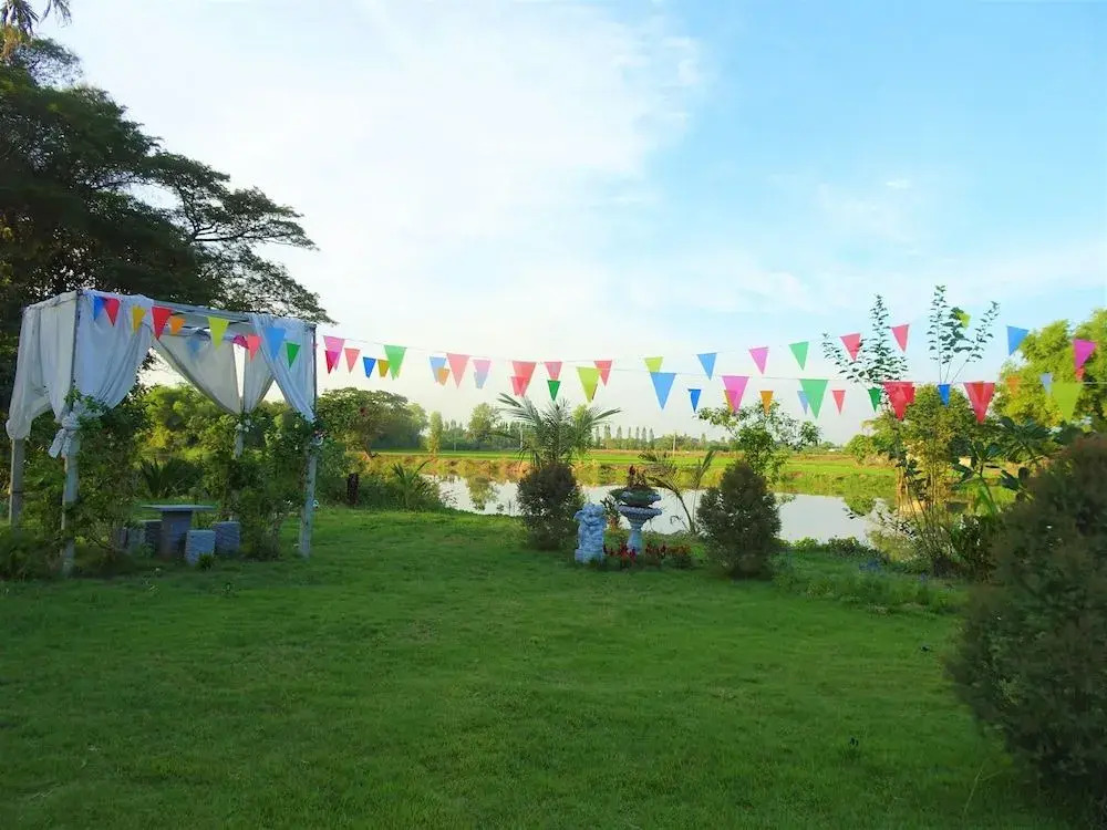 Happy Hamlets Resort