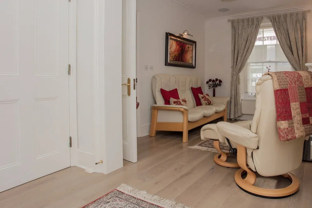 Stunning & Modern 3Bed House in Victoria