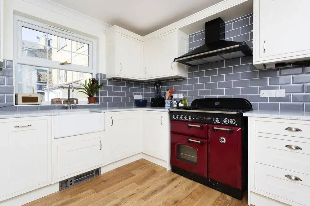 Veeve  3 Bed Flat With Parking Walford Road Stoke Newington