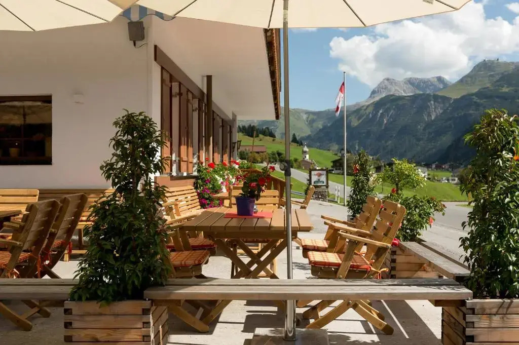 Gasthaus & Pension Alphorn