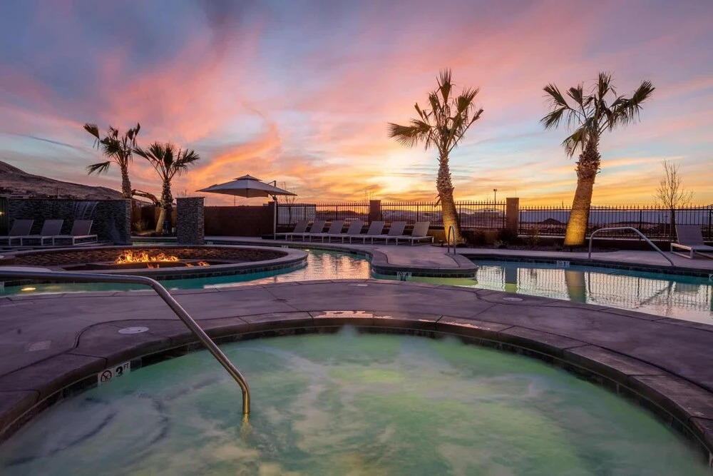 Southern Utah Adventure Gateway 6 Bedroom Townhouse