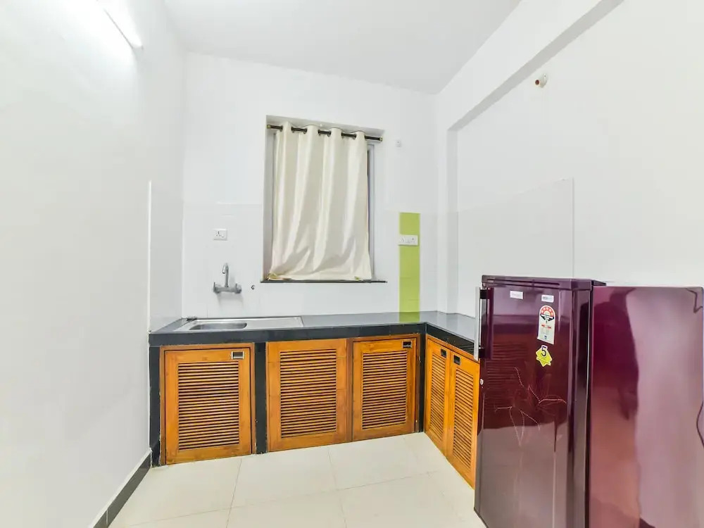 OYO 28305 Sunset Holiday Homes