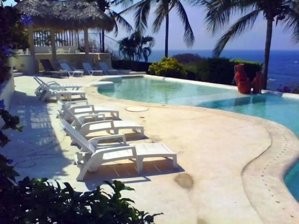 C. Punta Sta Cruz 2BR