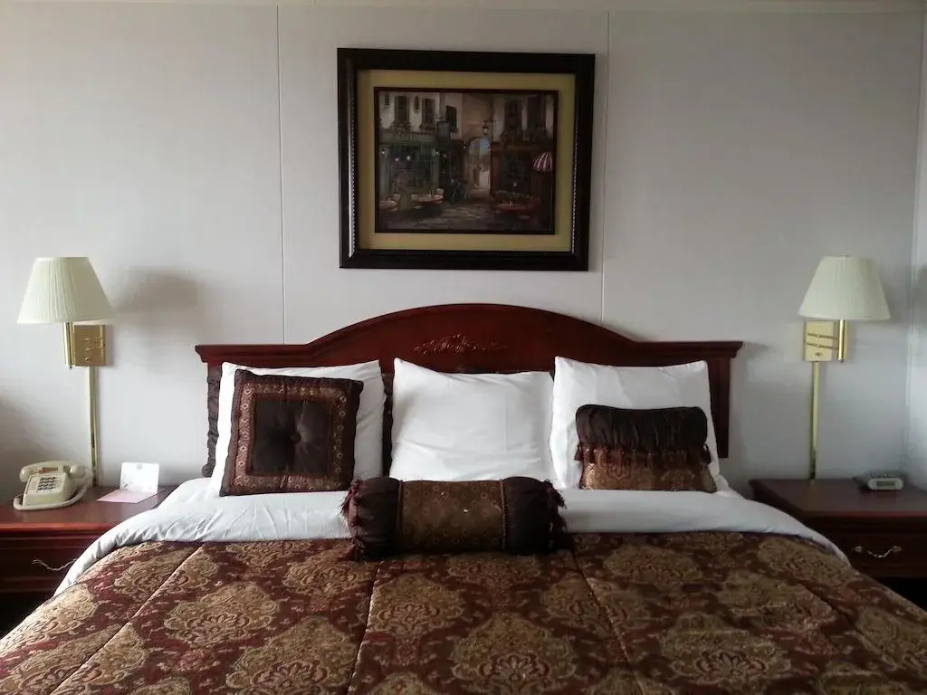 Branson Yellow Rose Inn and Suites