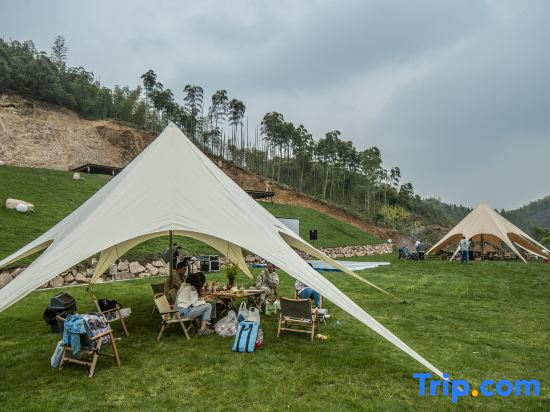 Anji Spring Breeze Valley Luxury Tent Homestay