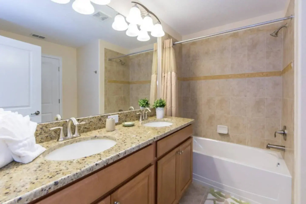 Comfortable villa at Storey Lake Resort near Disney