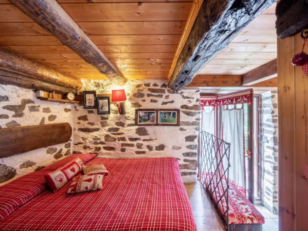 Chalet Il Gianlupo by Interhome