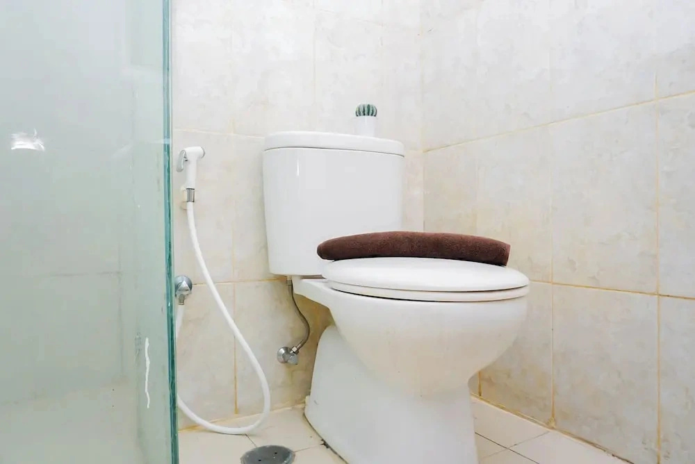 2 Pax Neat Studio At Tamansari The Hive Apartment