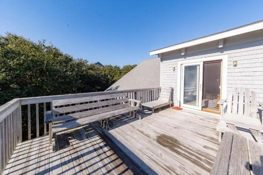 Casa La Playa - Duck, Sanderling, Lakefront, 160 Yards to the Beach, Community Pool, Pets OK