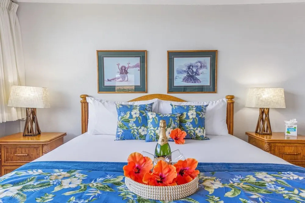 Royal Kahana Oceanview 2bd/2ba 2 Bedroom Condo by Redawning