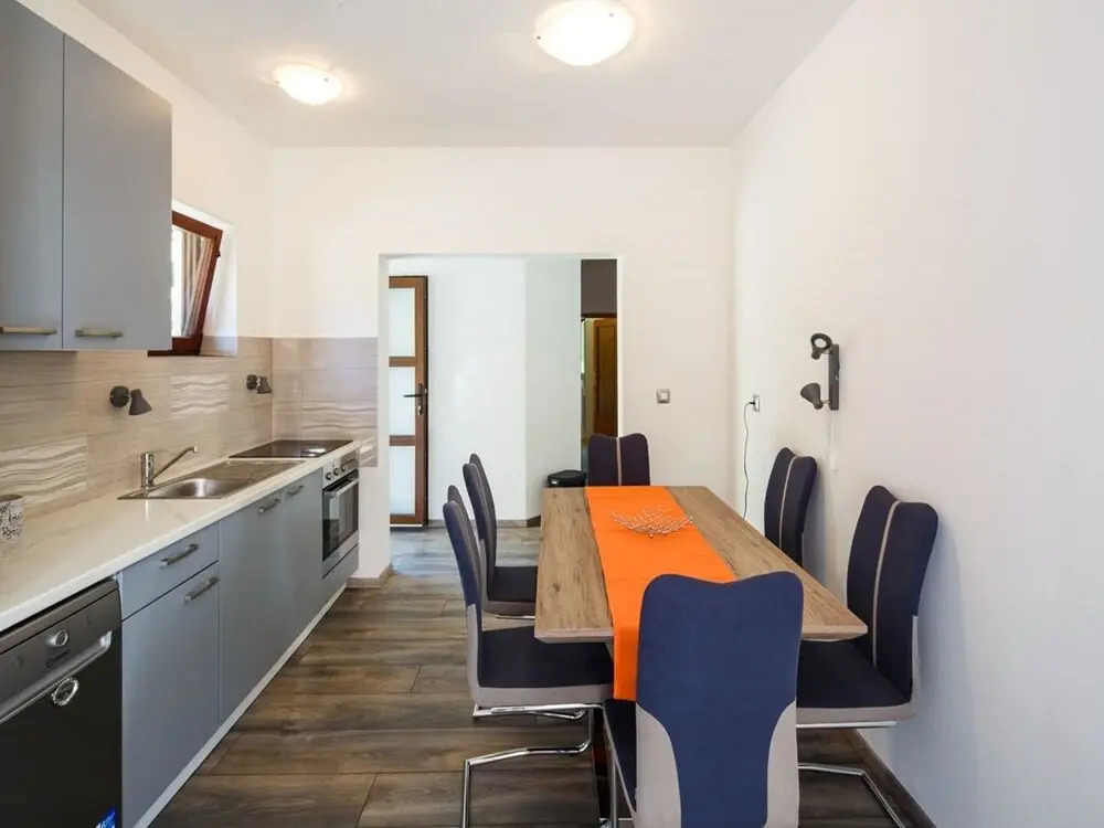 Alluring Apartment in Ičići with Terrace