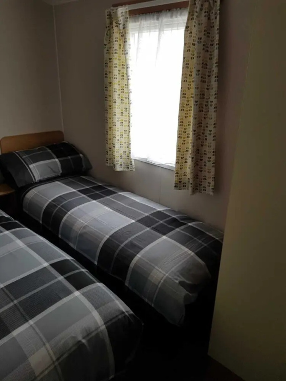 8 Berth Pet Friendly New Caravan in Towyn, Wales