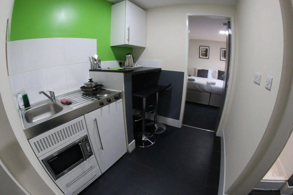Lymedale Suites Studios & Aparthotel in NEWCASTLE UNDER LYME & STOKE
