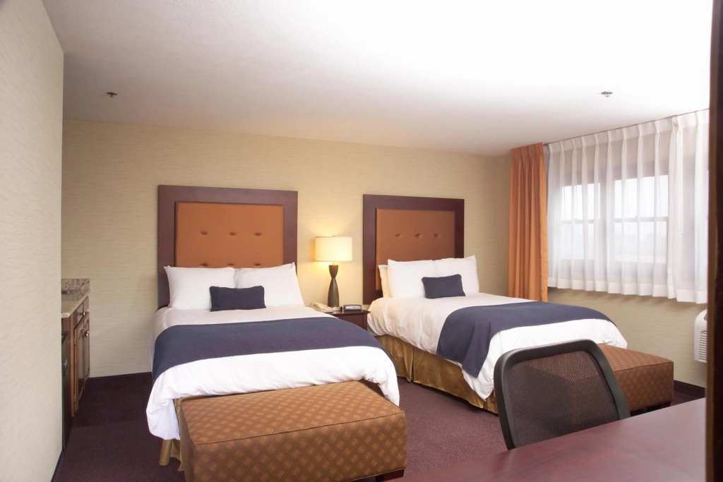 Ivy Court Inn and Suites