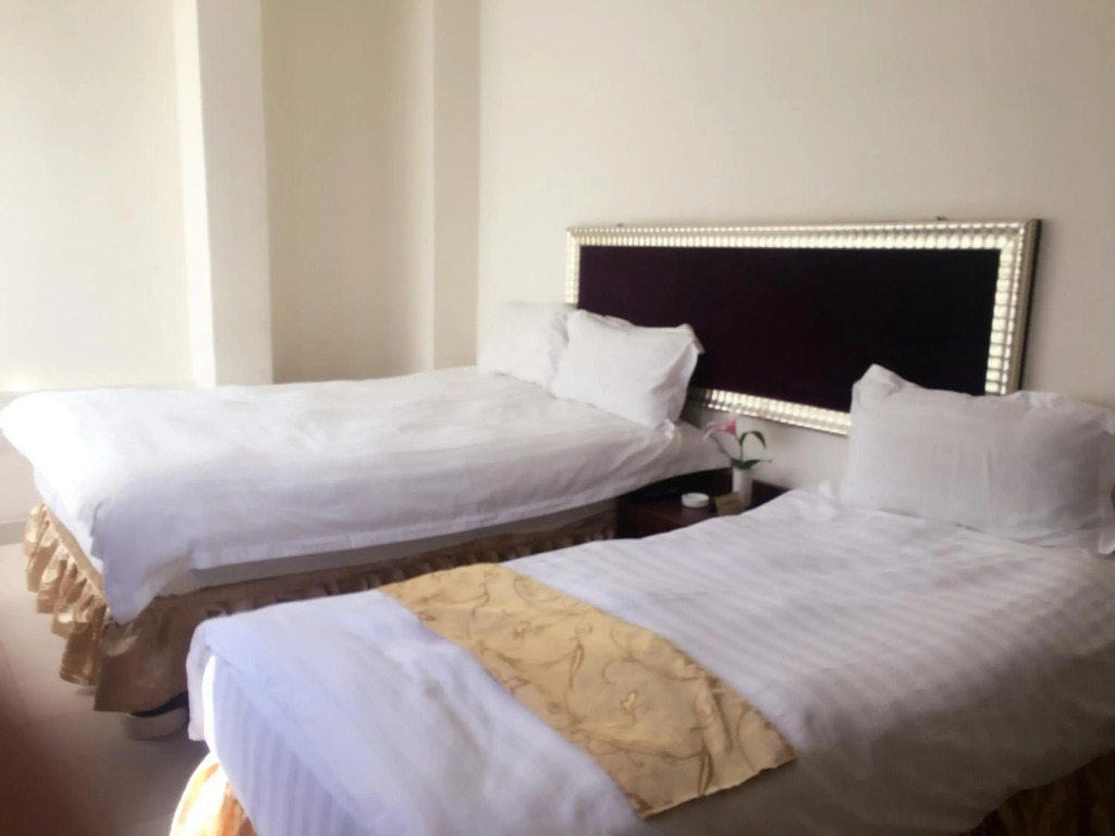 Shengtang Business Hotel