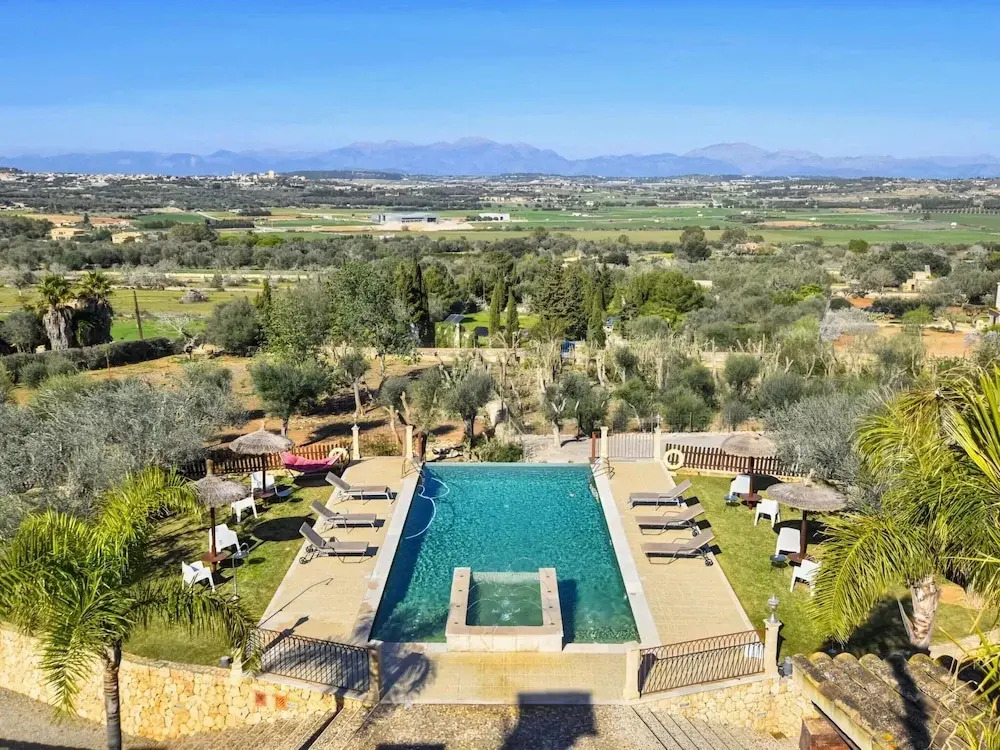 Country House in Ariany With Private Pool