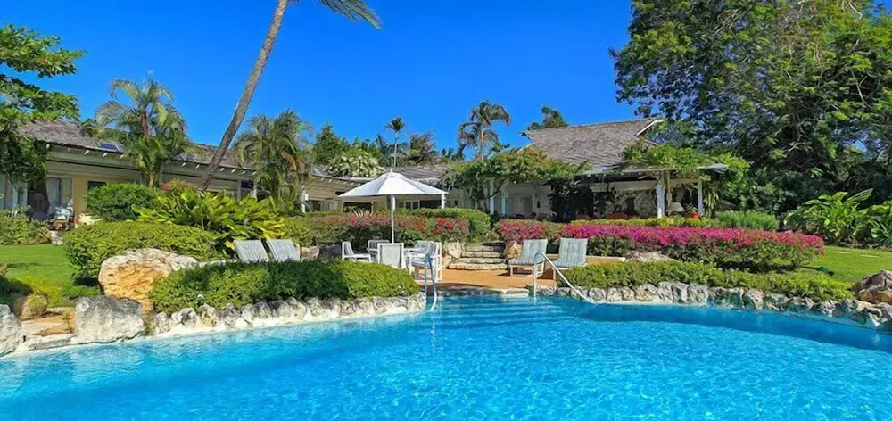Villa Point of View
