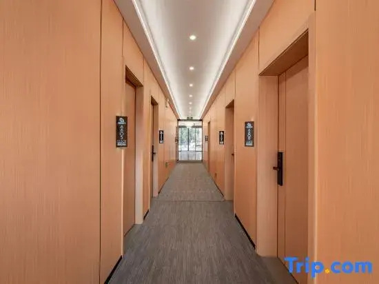 Starway Hotel