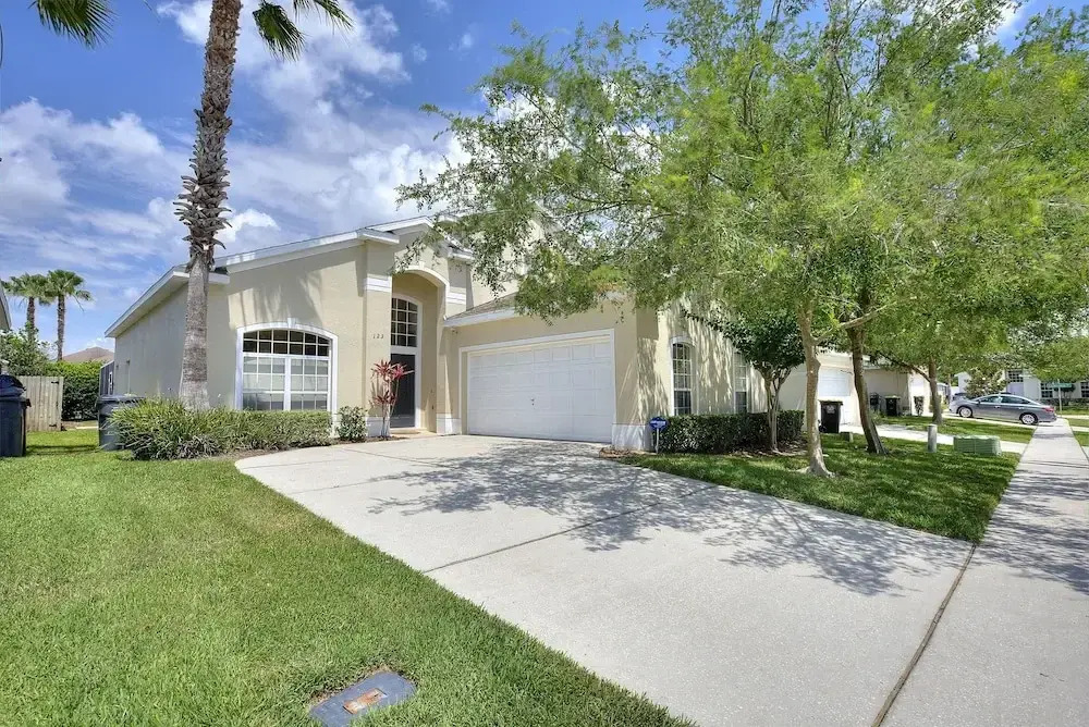2 Suites, 1 King, 5 beds- Pool, Games Room #810 villa