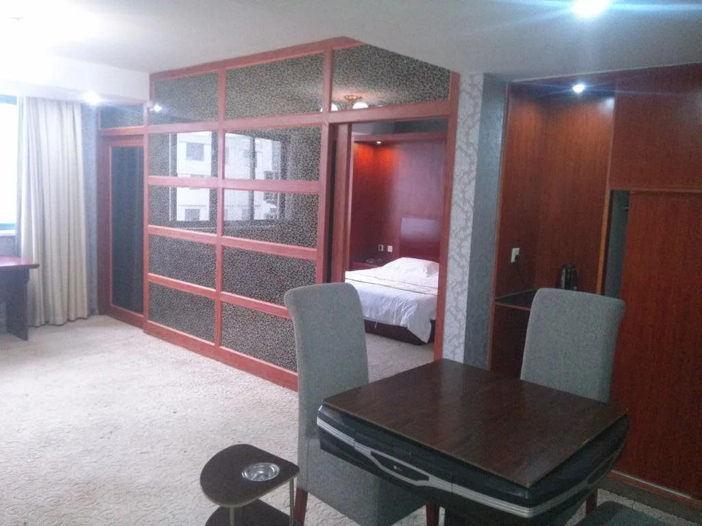 Shunwei Hotel
