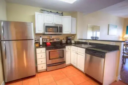 Madeira Bay Resort 305