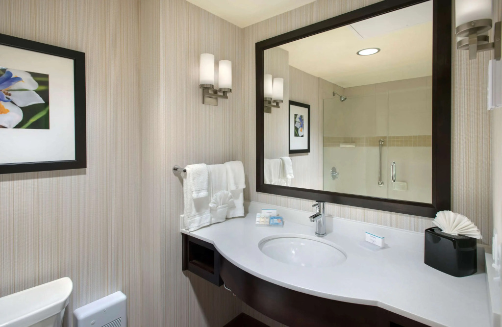 Hilton Garden Inn Chicago Downtown Riverwalk