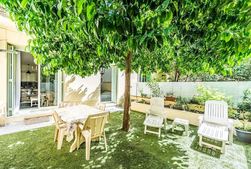 le palais osiris Nice centre jardin wifi clim parking