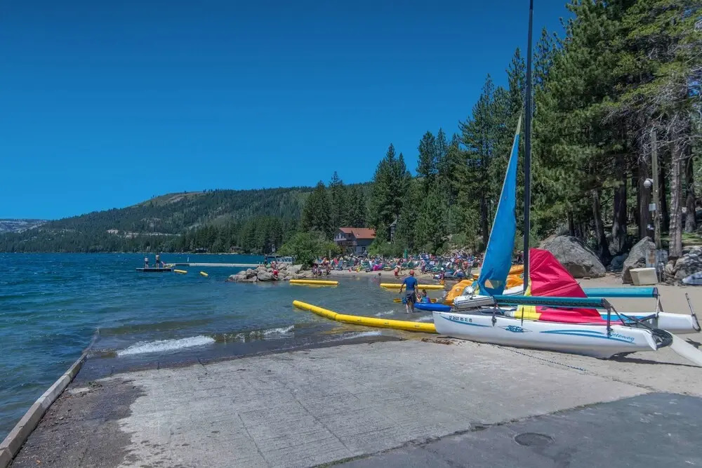 Grand Mountain Lodge W/ Tahoe Donner Amenities 4 Bedroom Home