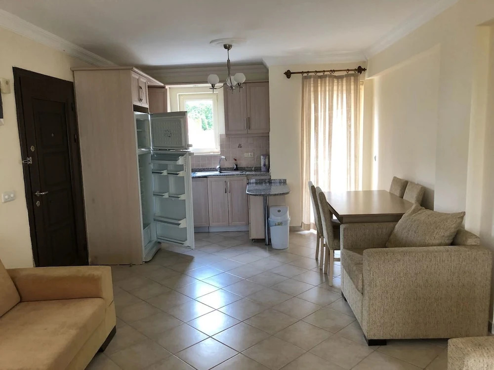 Apartment 3 Bedroom Lake View 3 by Likya Global