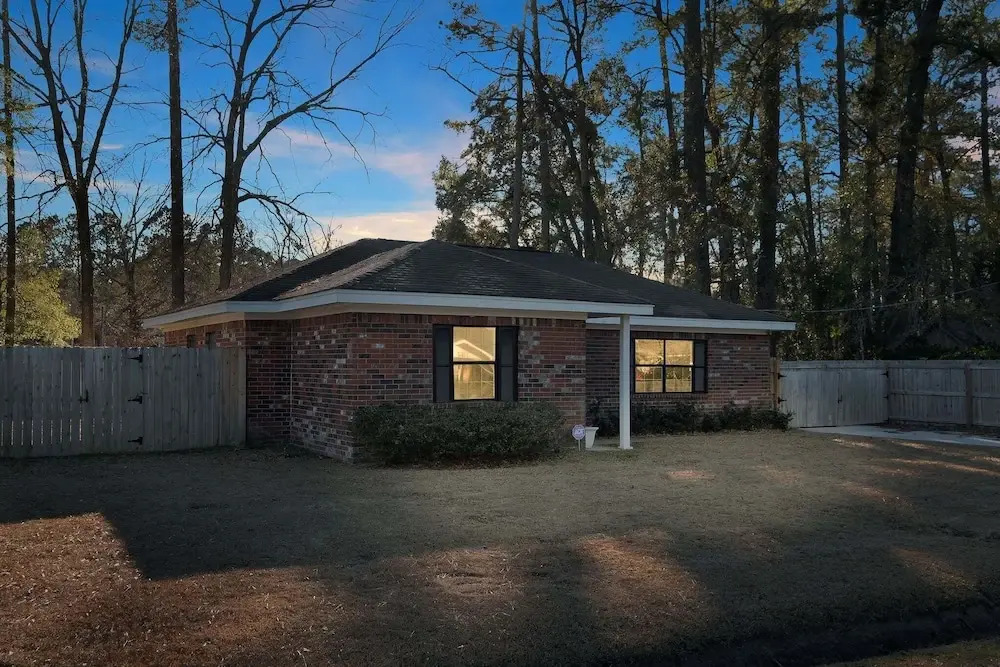 Relax In Pooler Modern 3br Huge Yard 3 Bedroom Home