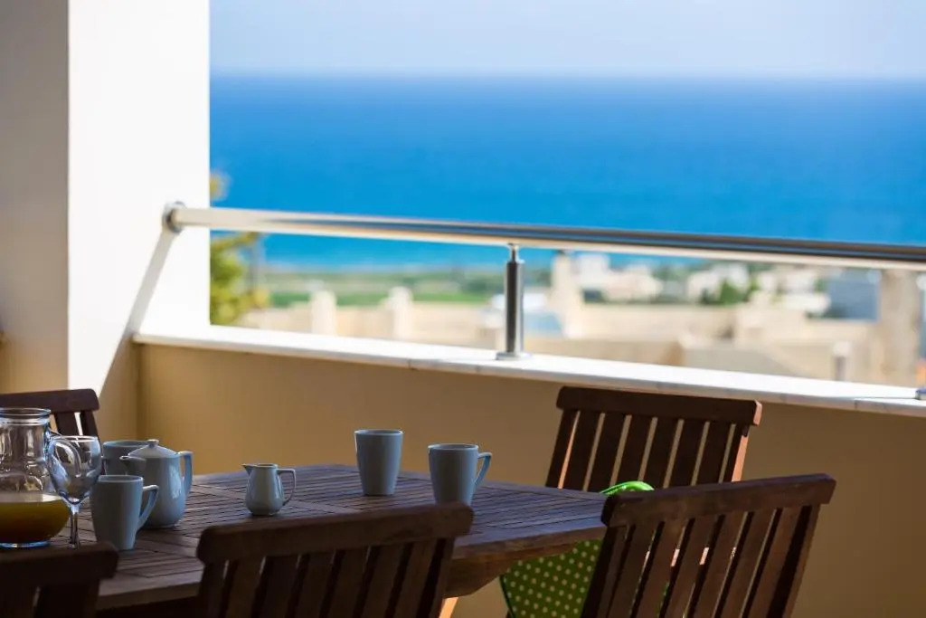 Diamantis Villa, Serene Oasis with SeaViews, By ThinkVilla