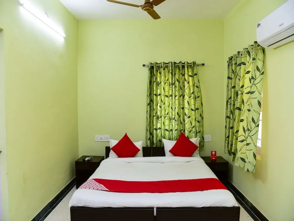 OYO 13274 Home Modern Villa Near Jeevantaara Resort