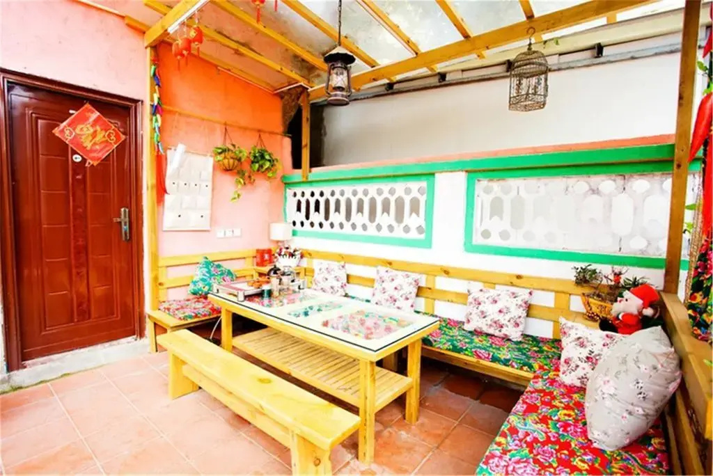 Zeng Cuo An Nuo Mi Hostel