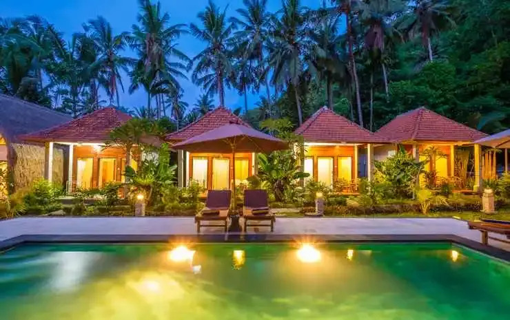 Crystal Bay Bungalows