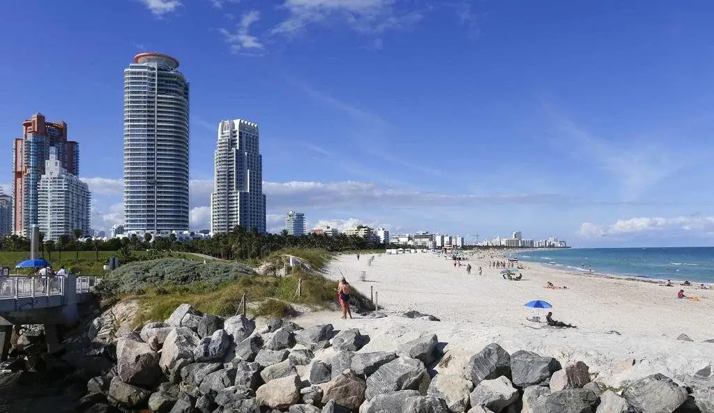 Drexel Suites South Beach