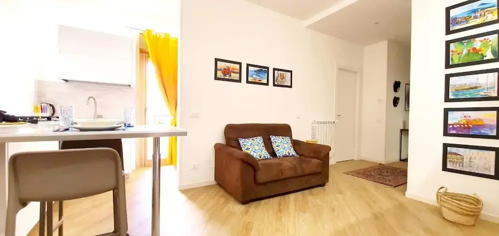 Apartment with One Bedroom in Palermo, with Wonderful City View, Furnished Balcony And Wifi - 7 Km From the Beach