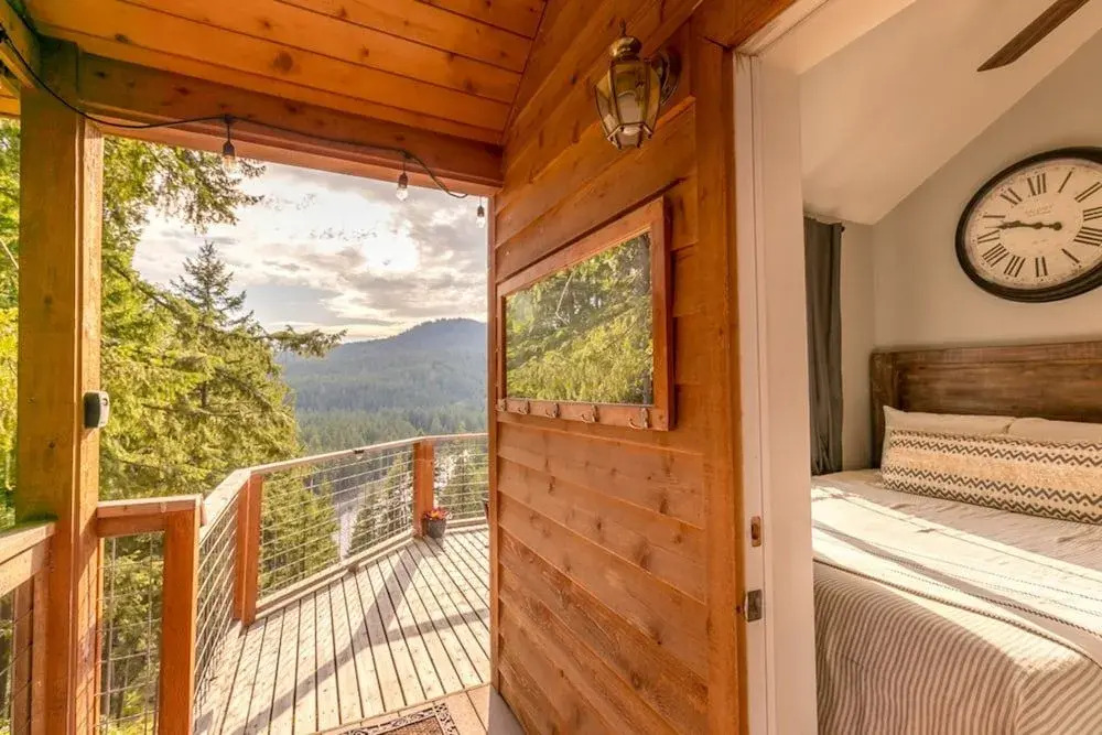 Das Tree Haus by NW Comfy Cabins