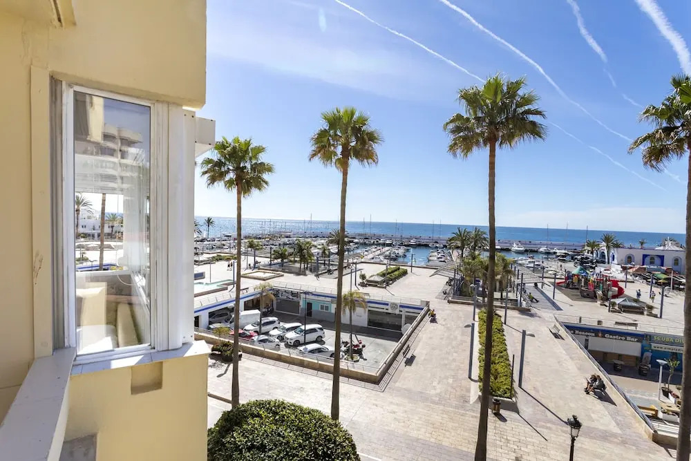 Rentcostadelsol Marbella-El Faro