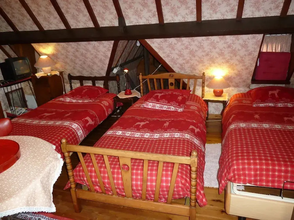 Bruges style cosy villa B&B in green environment 8 km from Brussels